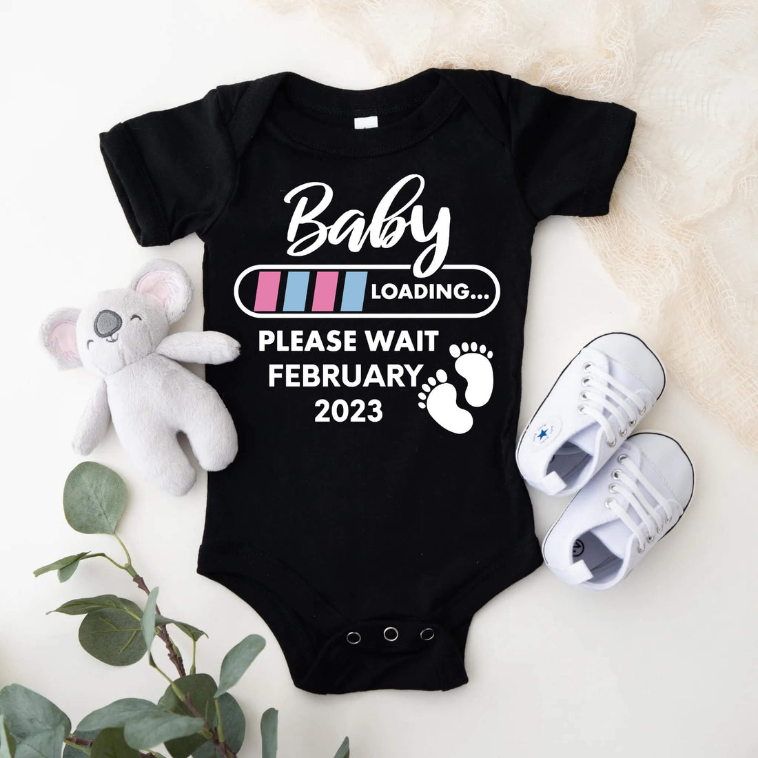 Anuncio de embarazo personalizado, carga de bebé, por favor espere, papá, abuela, abuelo, tía, futuro tío, mono de anuncio de bebé personalizado, caja de regalo personalizada con fecha de parto