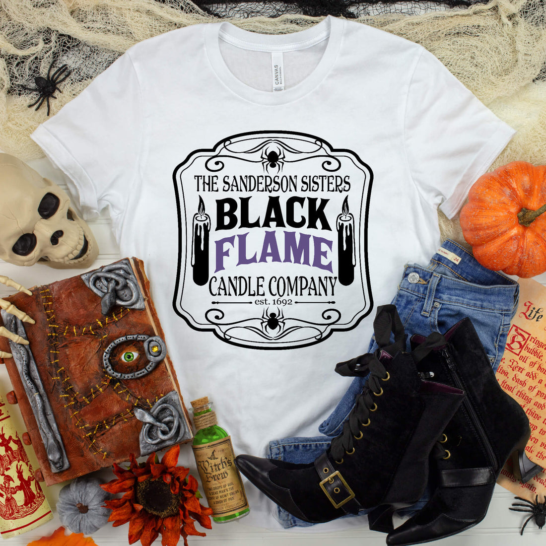 Camiseta con estampado gráfico para mujer personalizada de Halloween Sanderson Sisters Black Flame Candle Co.