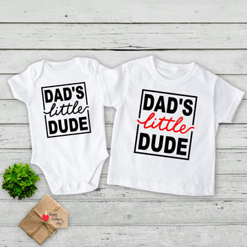 Daddy's Little Dude Baby Onesie Camisetas para niño