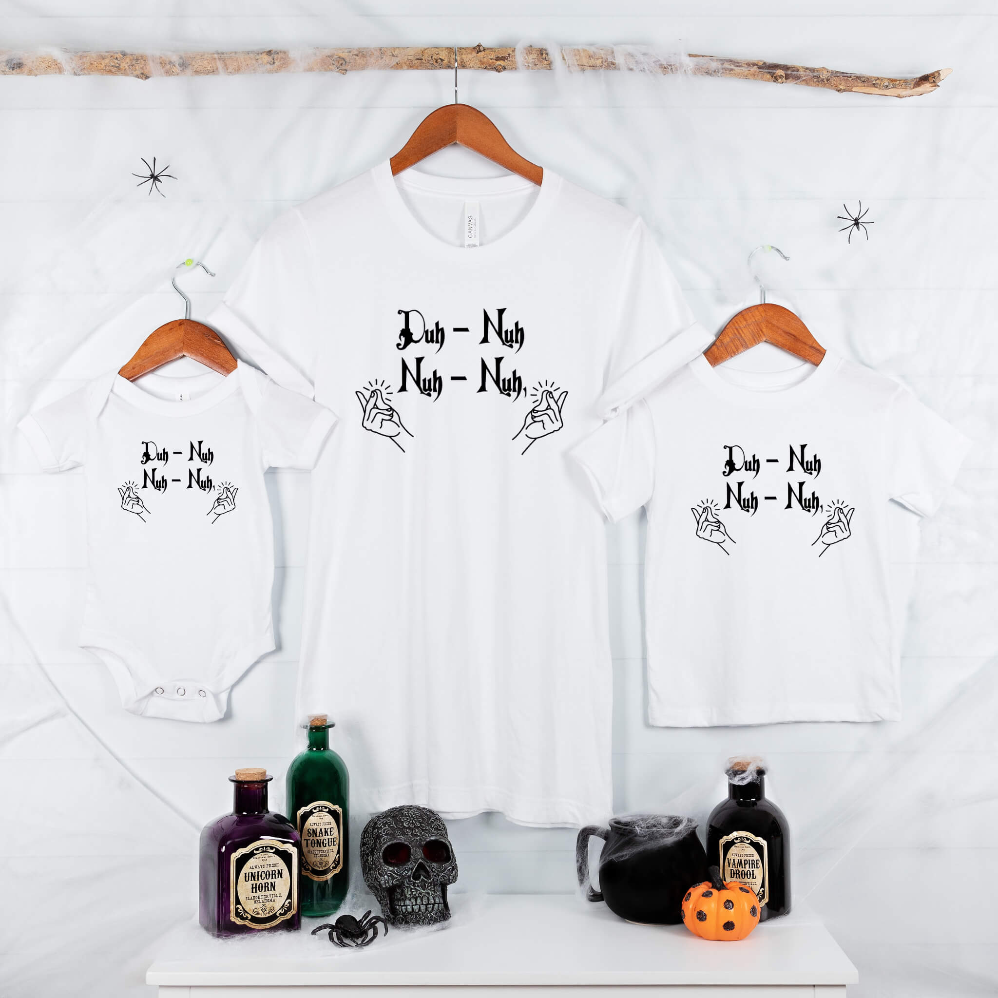 Halloween Addams Family Duh-Nuh Nuh-Nuh Graphic Print T-Shirt