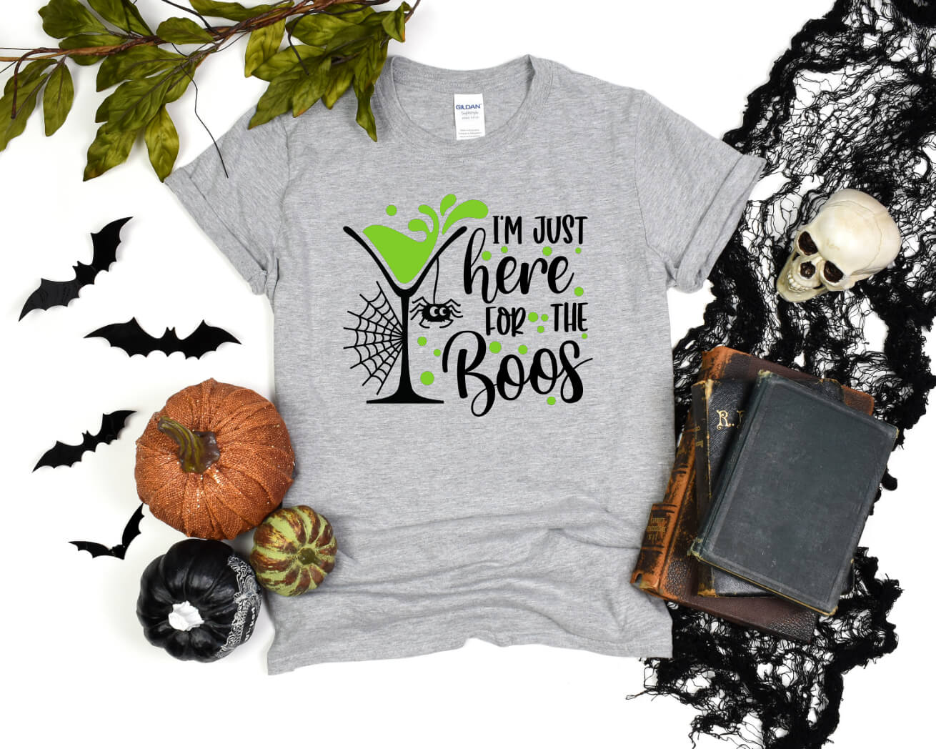 Halloween I'm Just Here For The Boos Women's Graphic Print T-Shirt