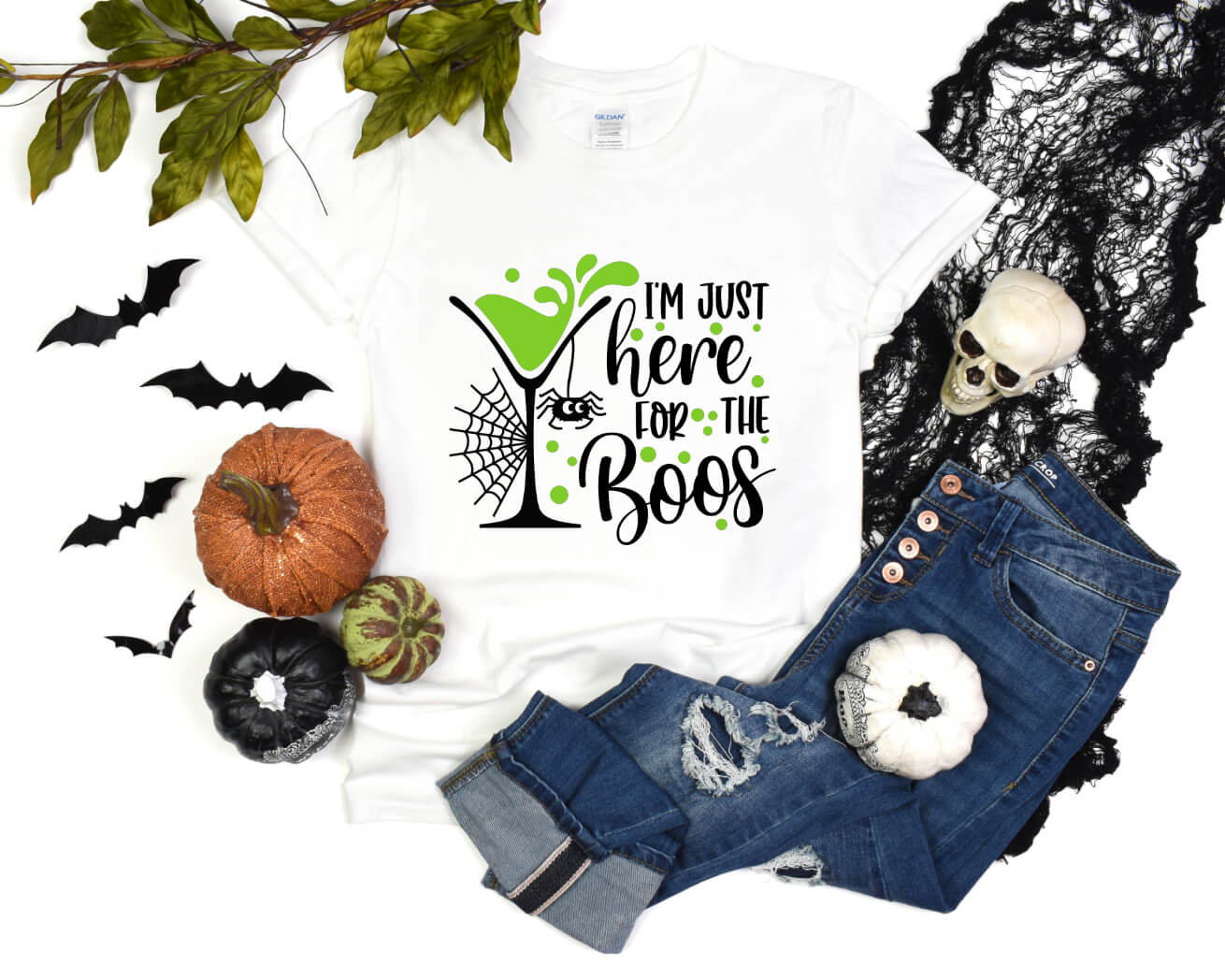 Halloween I'm Just Here For The Boos Women's Graphic Print T-Shirt