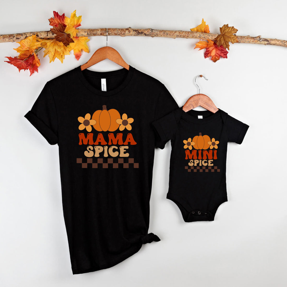 Fall Mama Spice &amp; Mini Spice Camiseta con estampado gráfico a juego de Acción de Gracias