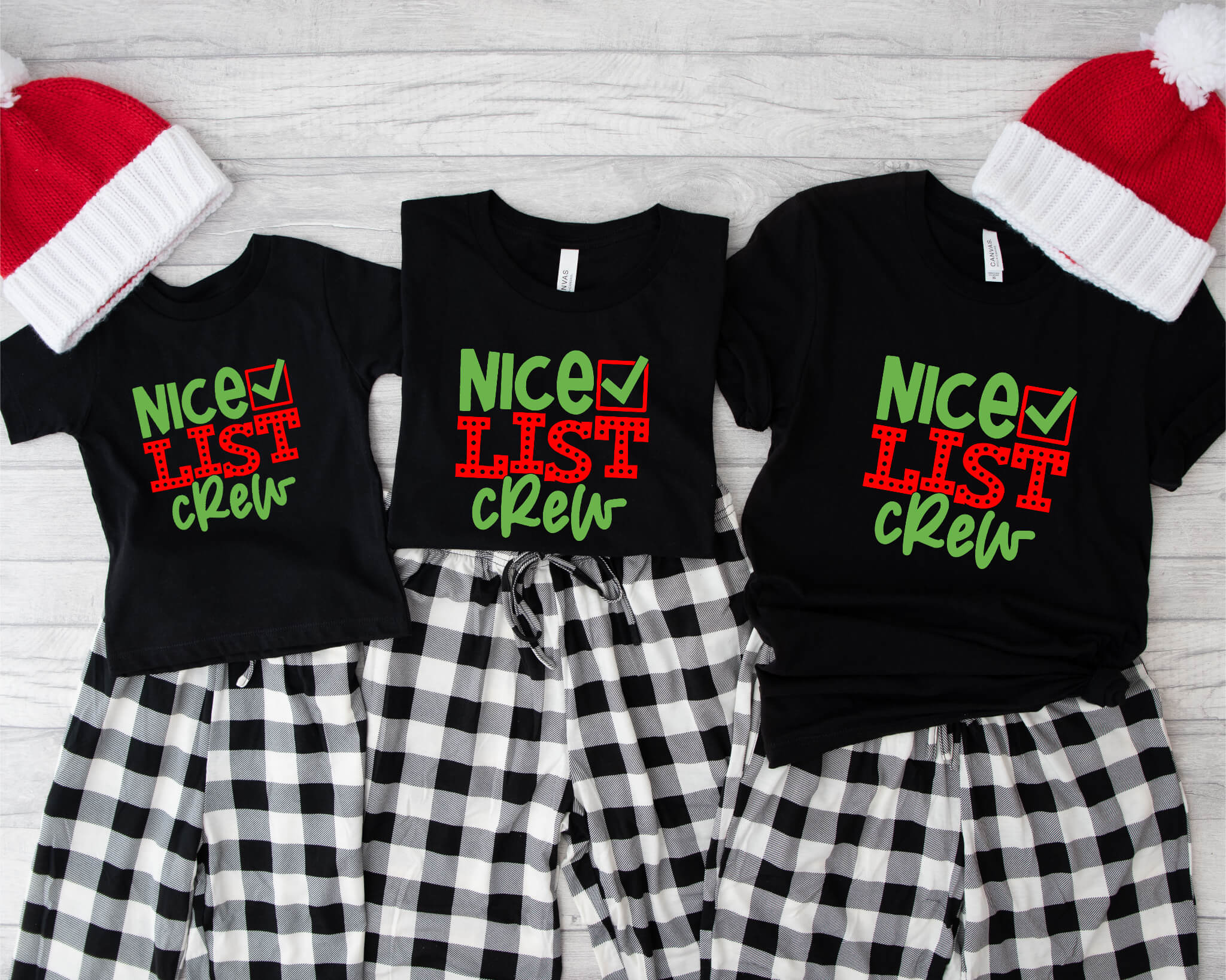 Camisetas con estampado gráfico a juego de la familia Christmas Nice List Crew