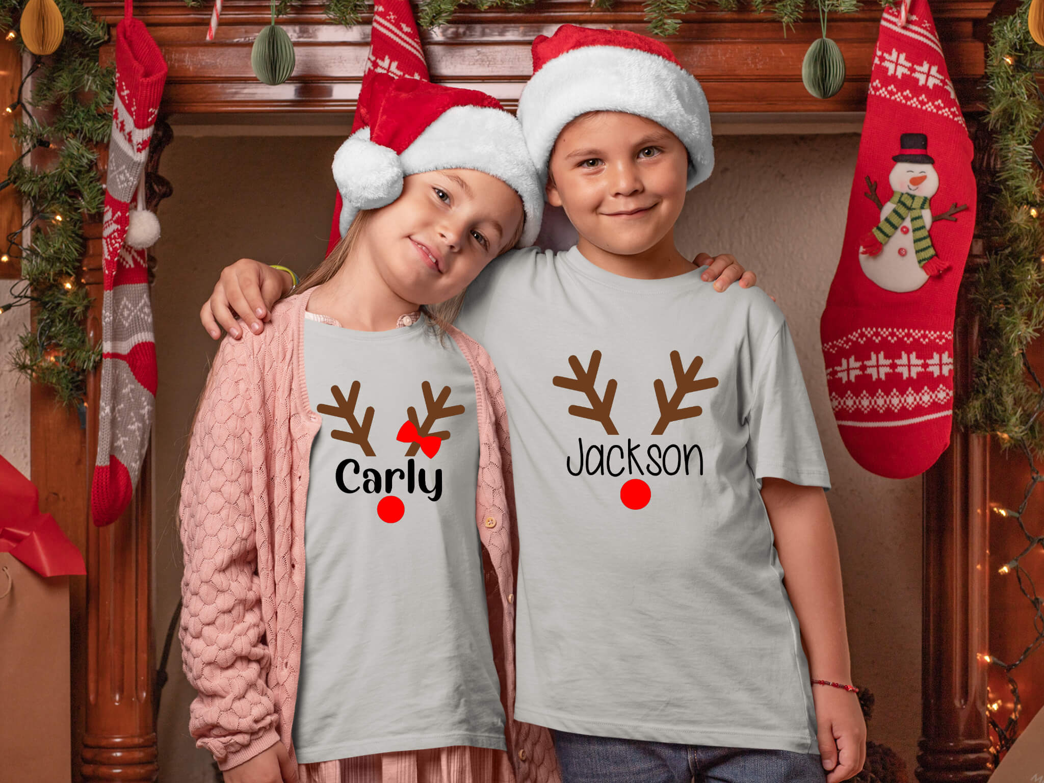 Christmas Reindeer Personalized Name Boy's / Girl's Graphic Print T-Shirt
