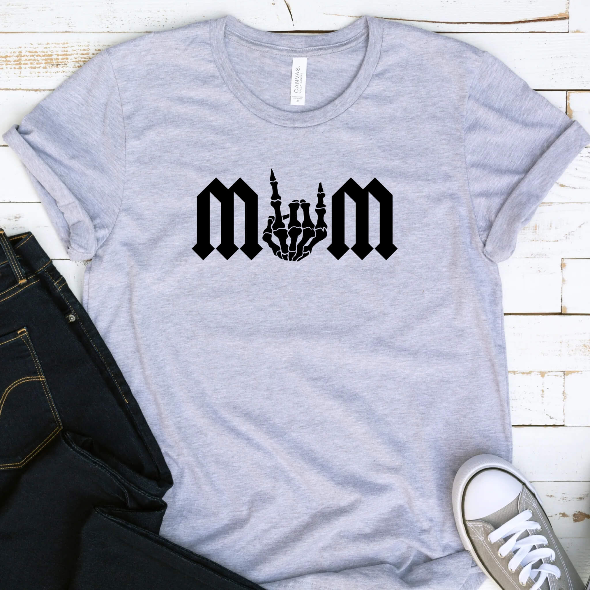 Rocker Mom Skelton Hand Women's Graphic Print T-Shirt