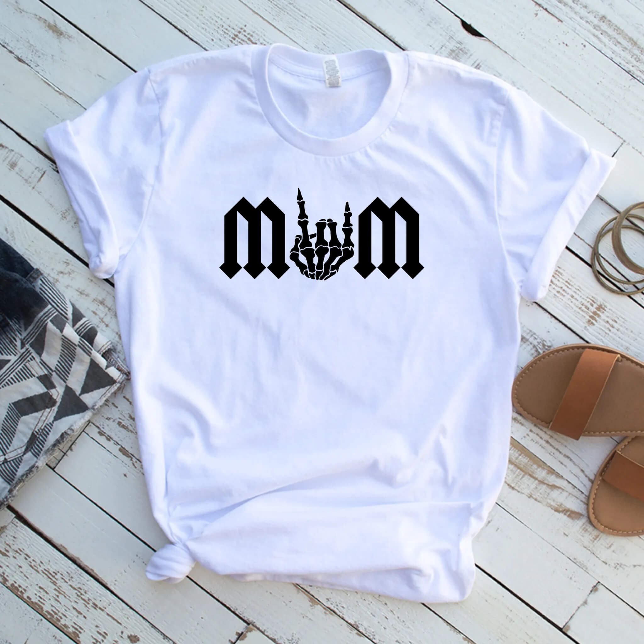 Rocker Mom Skelton Hand Women's Graphic Print T-Shirt