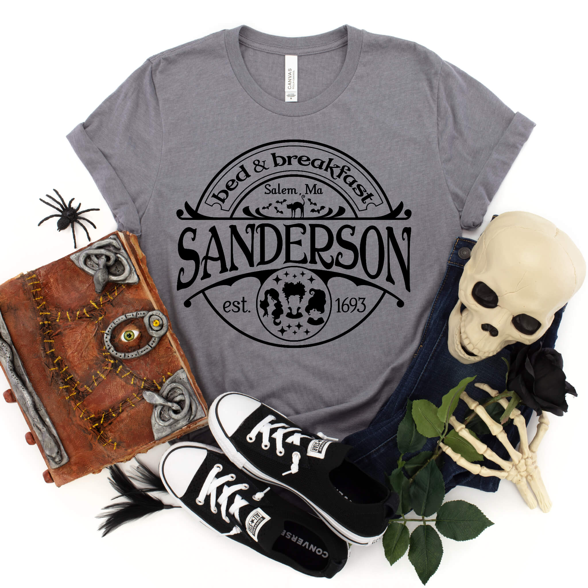 Camiseta con estampado gráfico para mujer Sanderson Bed &amp; Breakfast personalizada de Halloween